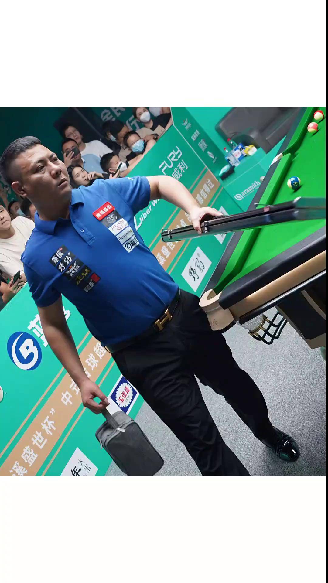 在他的指導 在他的指導